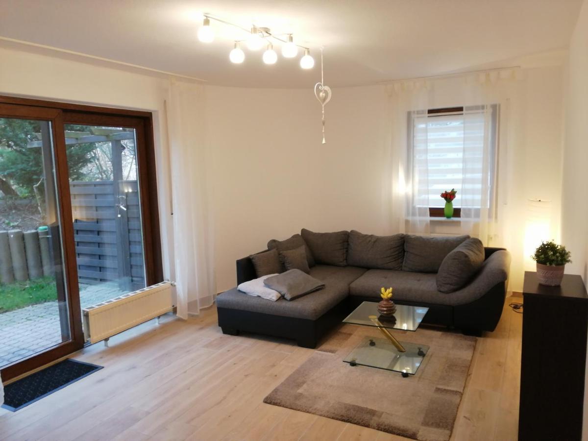 Ebenerdige Ferienwohnung Mit Grosser Terrasse In Der Naehe Des Waldes, Zum Wohlfuehlen Schoneck ภายนอก รูปภาพ