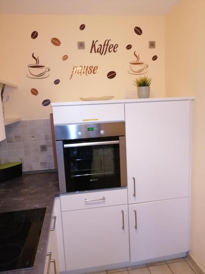 Ebenerdige Ferienwohnung Mit Grosser Terrasse In Der Naehe Des Waldes, Zum Wohlfuehlen Schoneck ภายนอก รูปภาพ