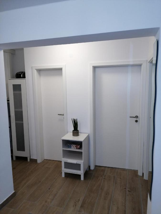 Ebenerdige Ferienwohnung Mit Grosser Terrasse In Der Naehe Des Waldes, Zum Wohlfuehlen Schoneck ภายนอก รูปภาพ